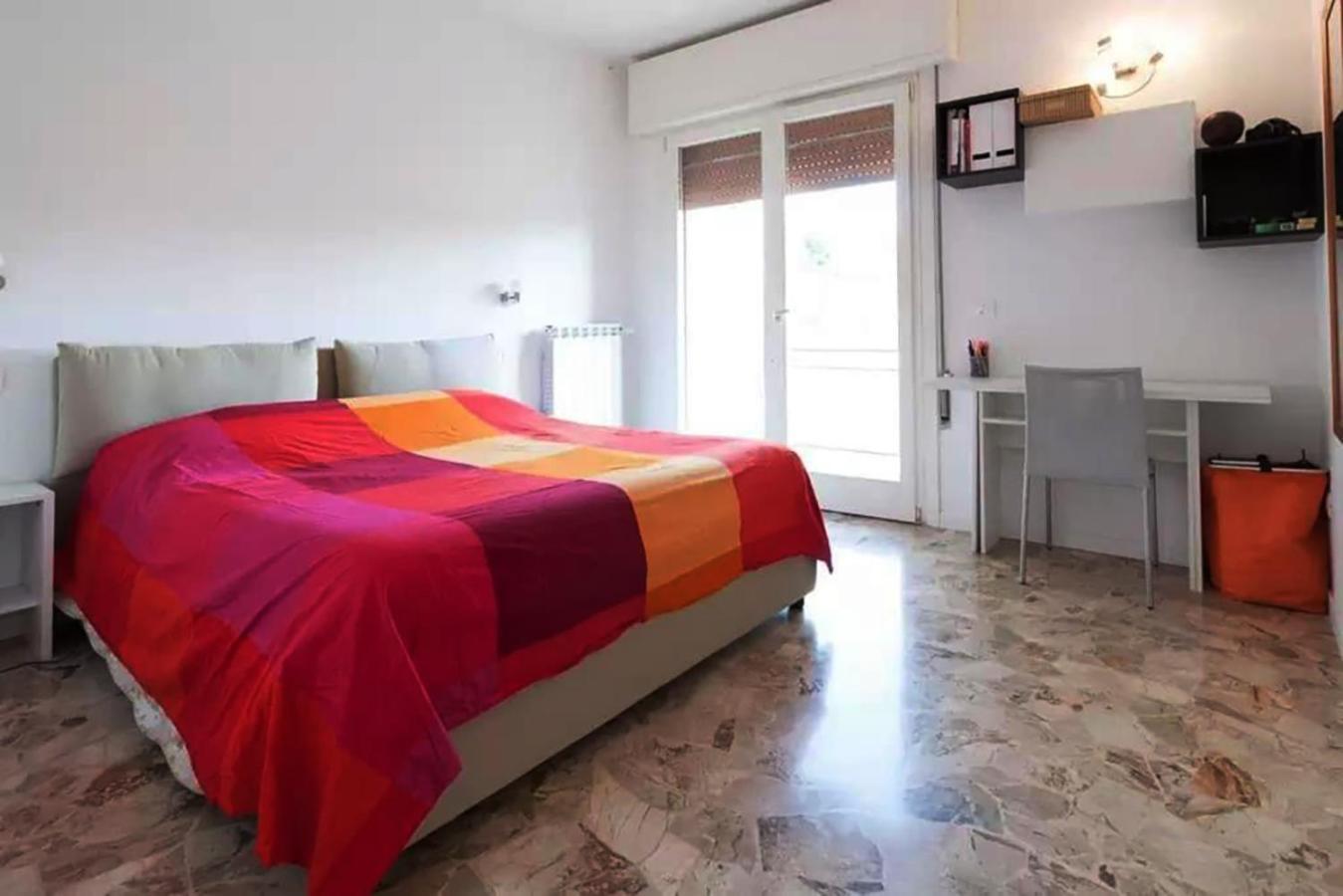 A Soli 15 Minuti Da Venezia Bus Sotto Casa Mestre Exterior photo